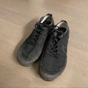 Nike vapormax triple black